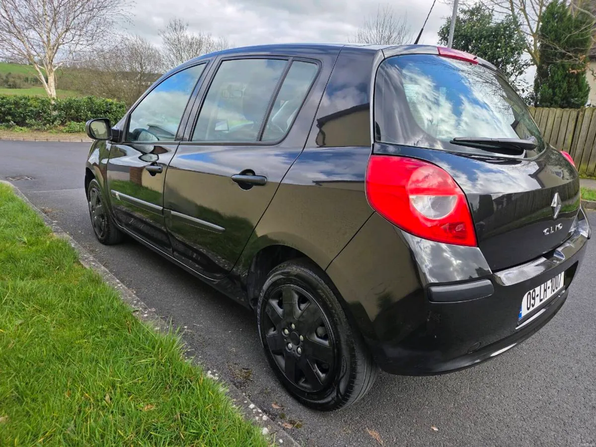 Clio 1 Yr NCT & Tax. Carplay / Android Auto - Image 4