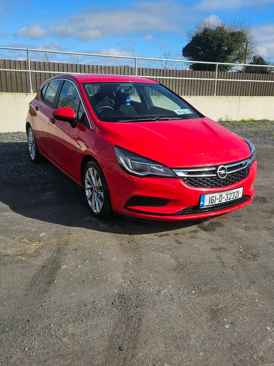Opel astra low miles - Image 2