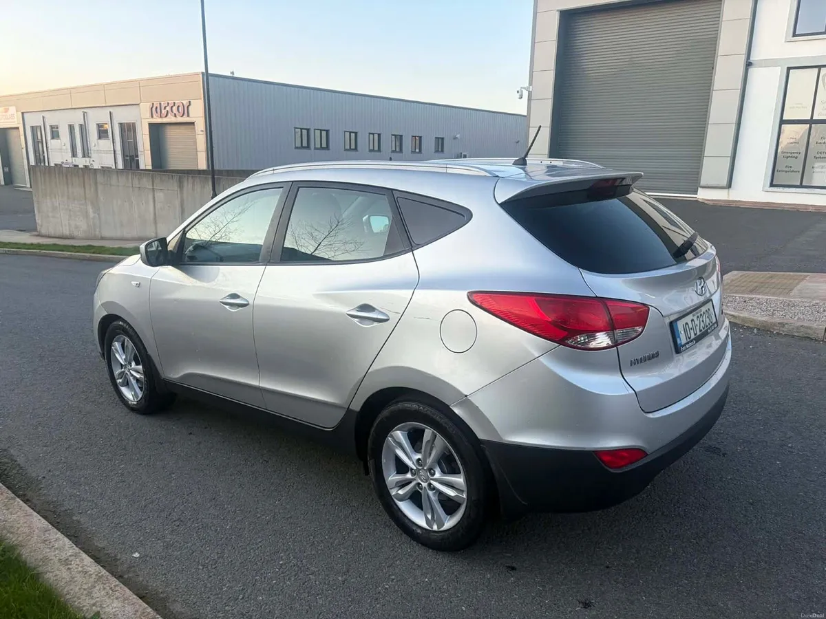 Hyundai ix35 Auto 4x4 NCT & TAX - Image 4