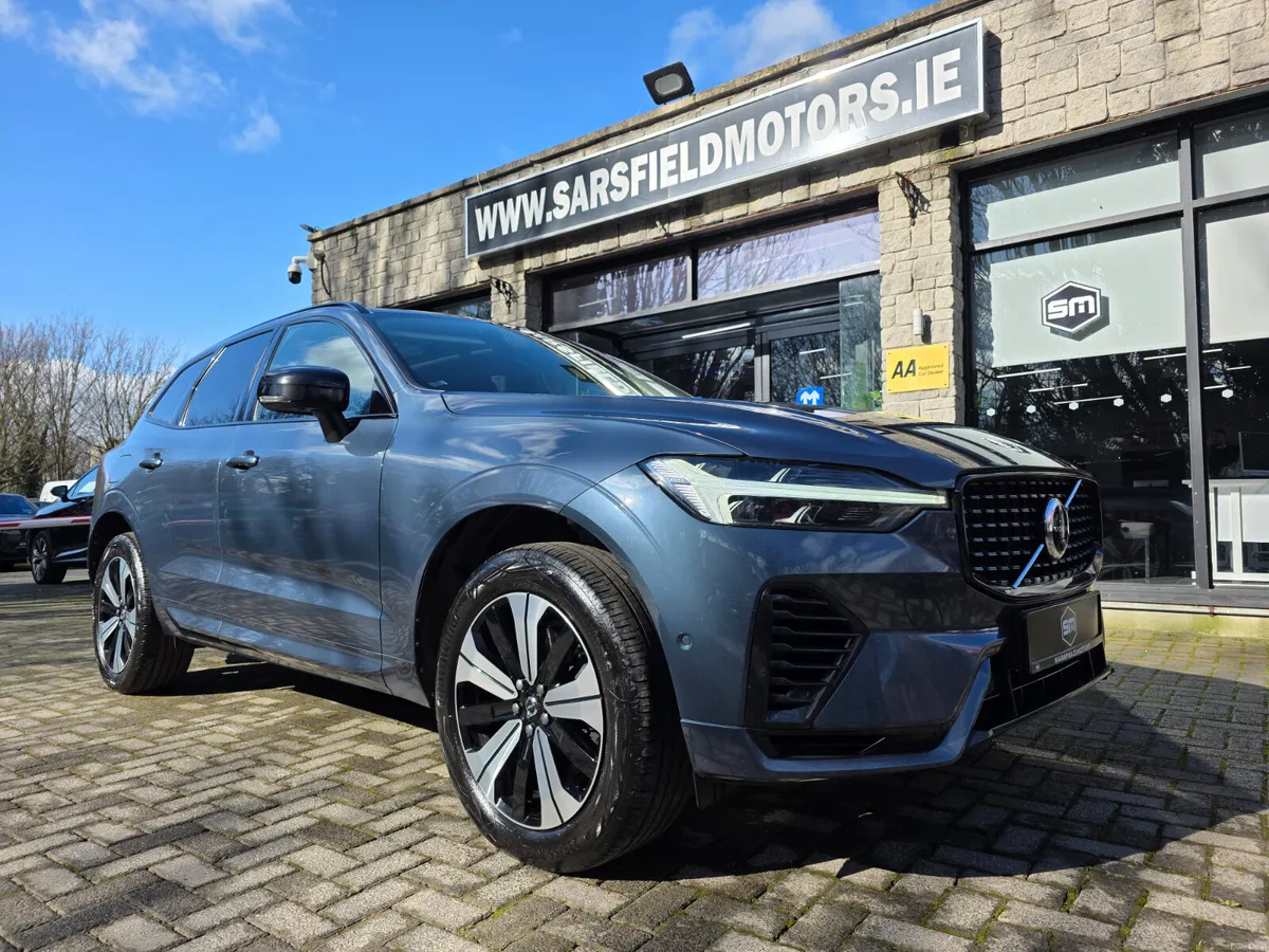 2023 VOLVO XC60 2.0 T6 PLUS AWD DARK - Image 1