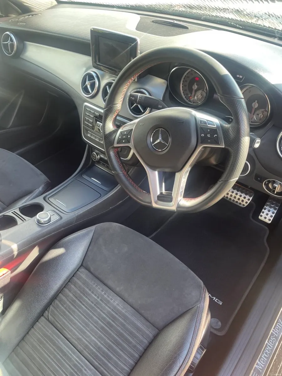 Mercedes Cla 220d Amg line - Image 4