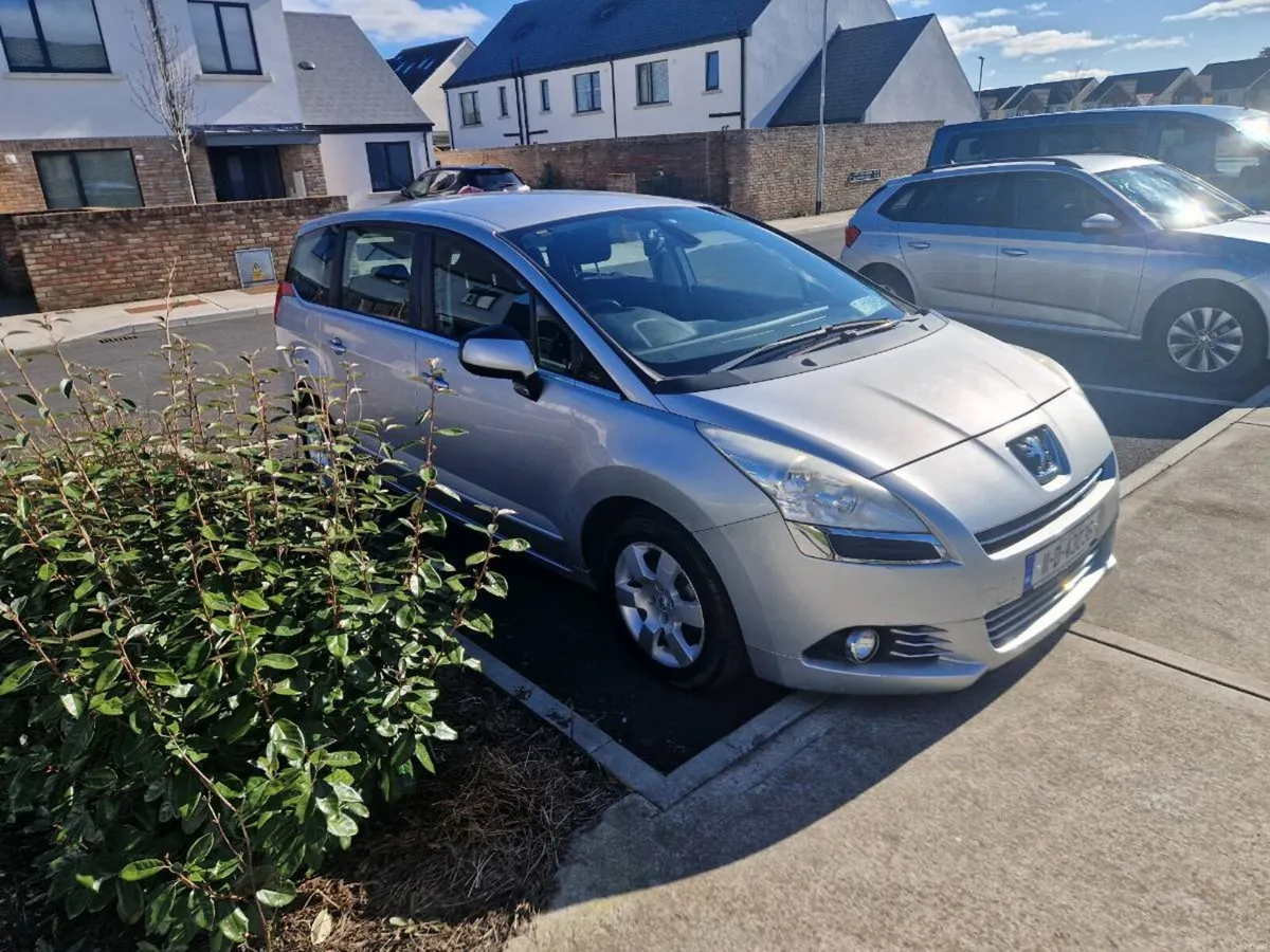 2011 Peugeot 5008 1.6 HDI nct 07/26 tax 08/26 - Image 1