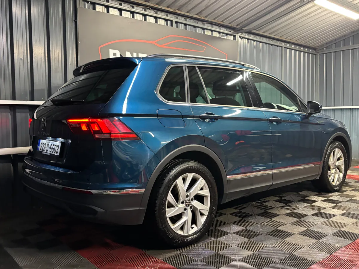 2022 222 Volkswagen Tiguan 2.0 TDI 122HP Life - Image 3