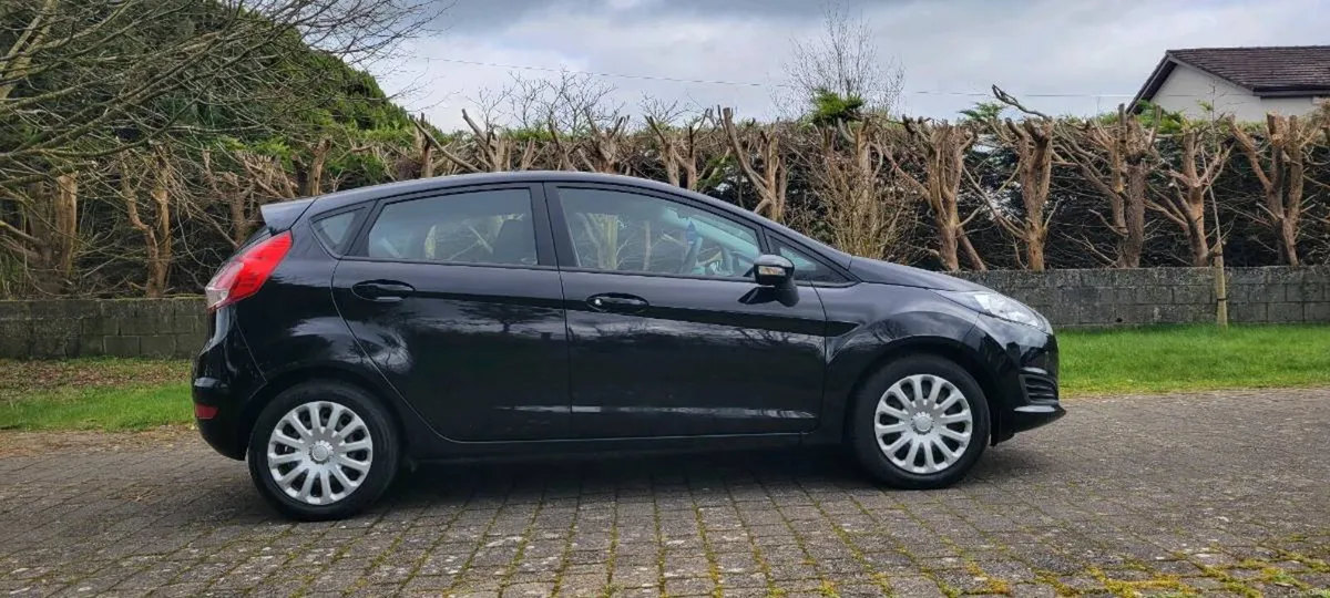 2015 Ford Fiesta - Image 4