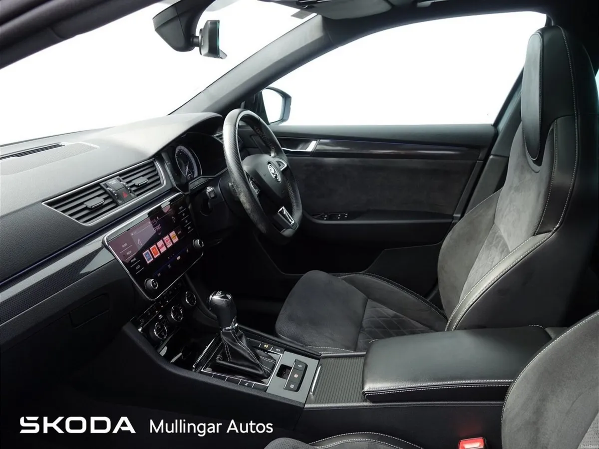 Skoda Superb 2.0 TDI 150bhp Sportline DSG - Image 4