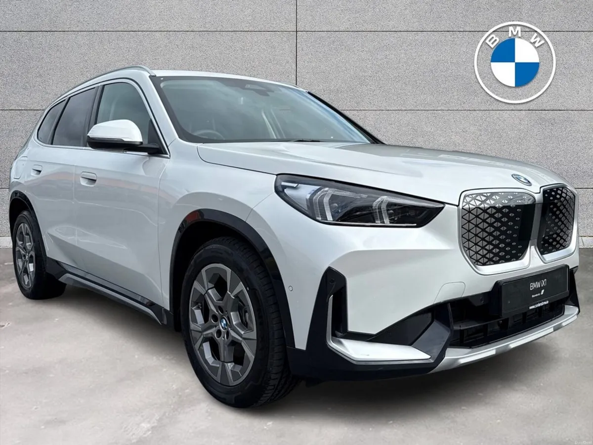 BMW iX1 eDrive20 xLine - Image 1