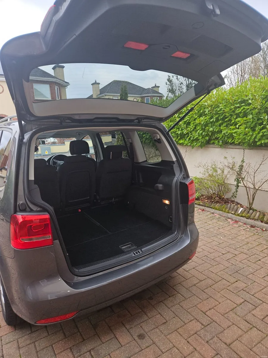 Volkswagen Touran 1.6 TDI Trendl BlueMotion 7seats - Image 6