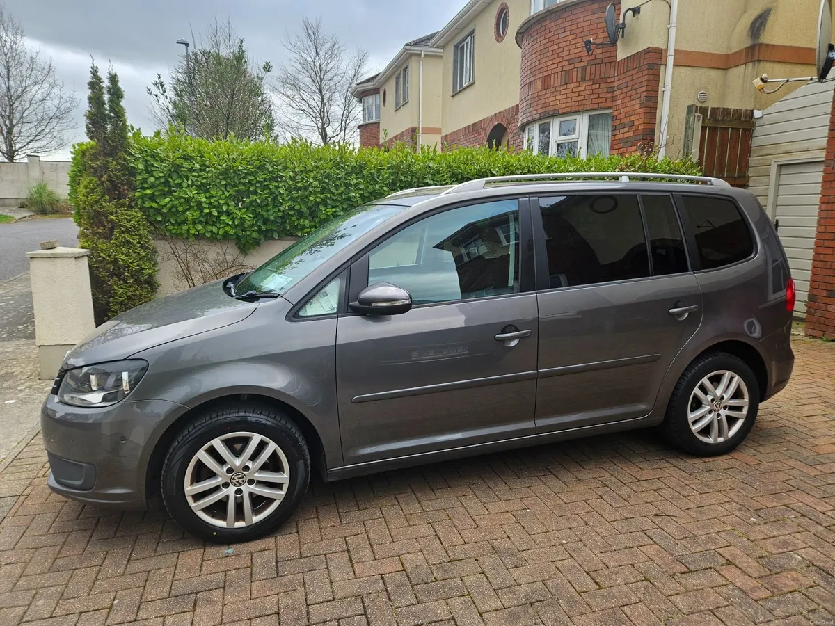Volkswagen Touran 1.6 TDI Trendl. BlueMotion – 7se - Image 1