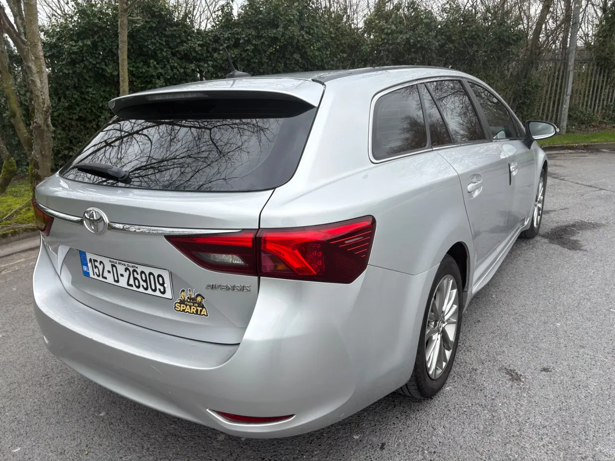 Toyota Avensis 2015 Estate - Image 2