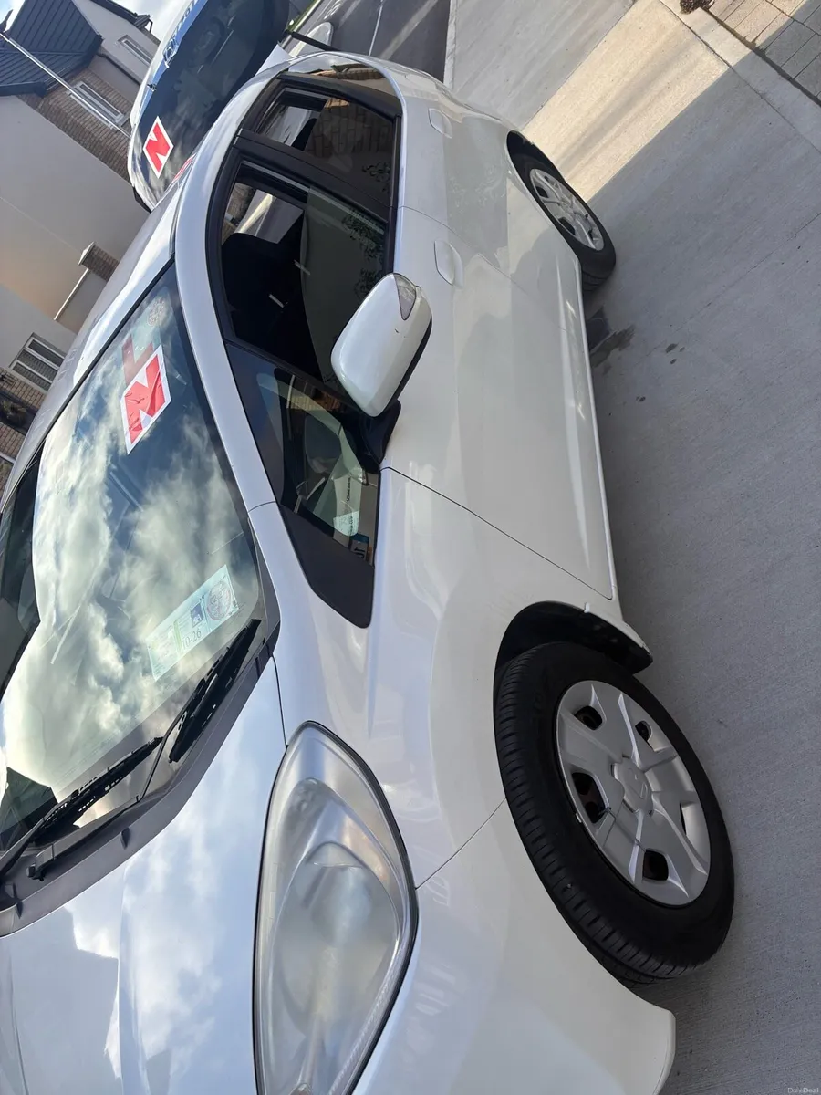 Honda Fit 2011 - Image 3