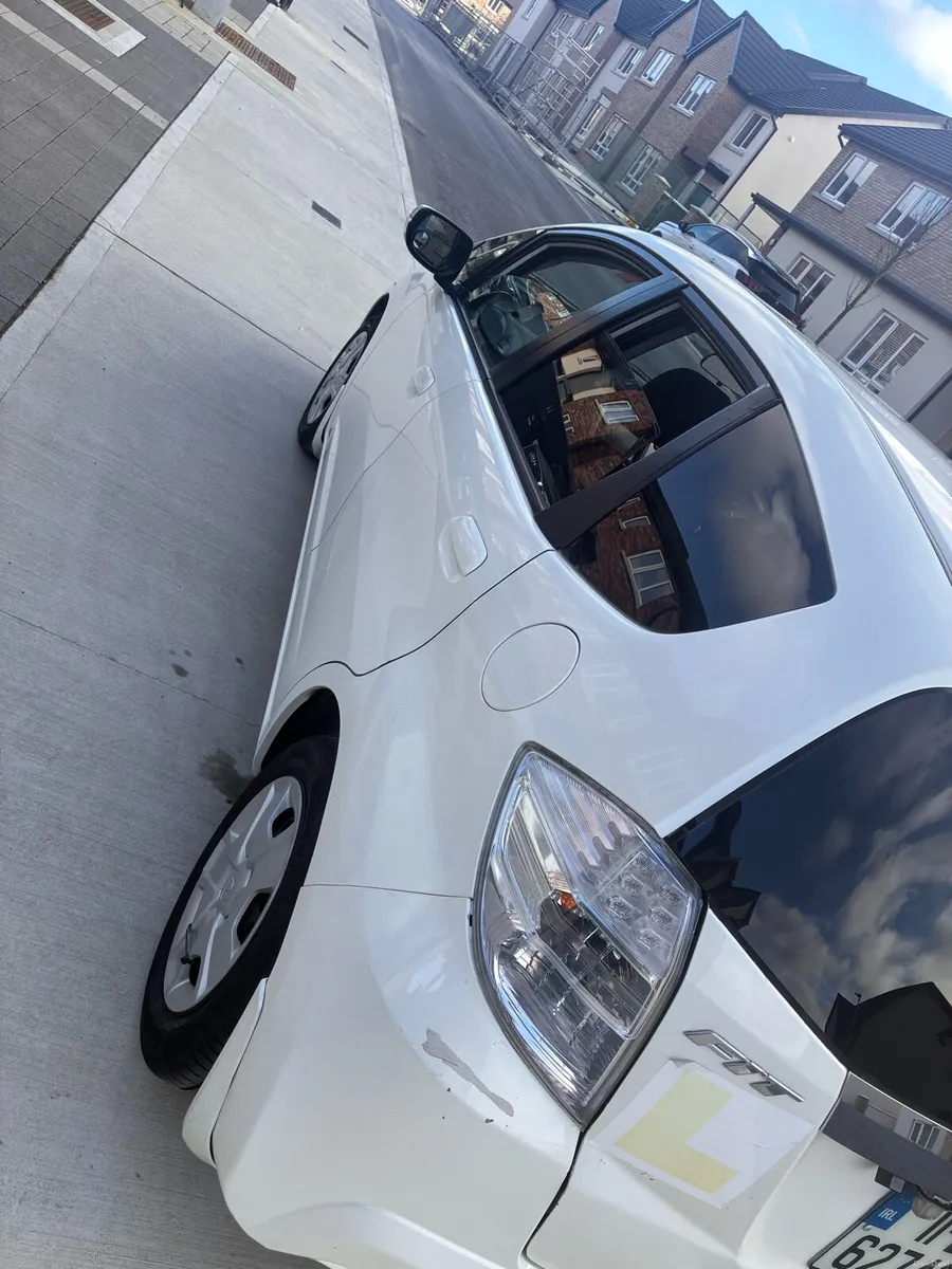 Honda Fit 2011 - Image 1