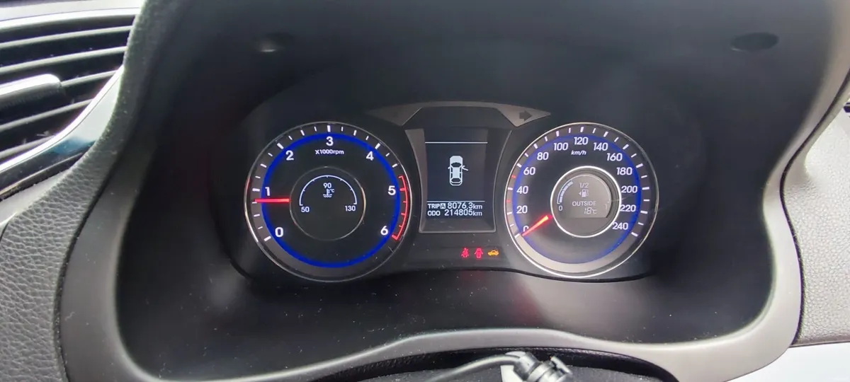 Hyundai i40 2013 - Image 2