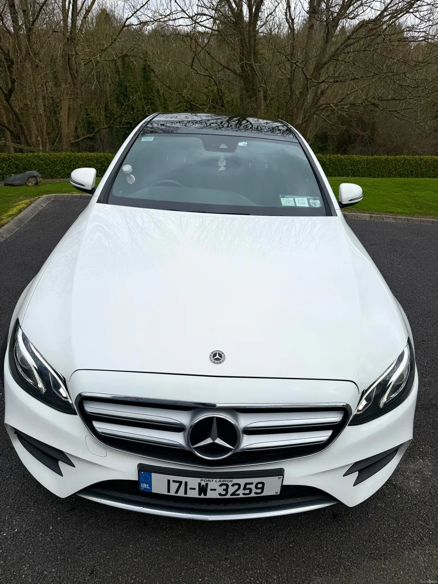 Mercedes E220 AMG premium - Image 3