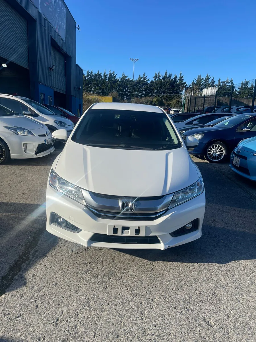 2015 Honda Grace Hybrid Automatic - Image 3