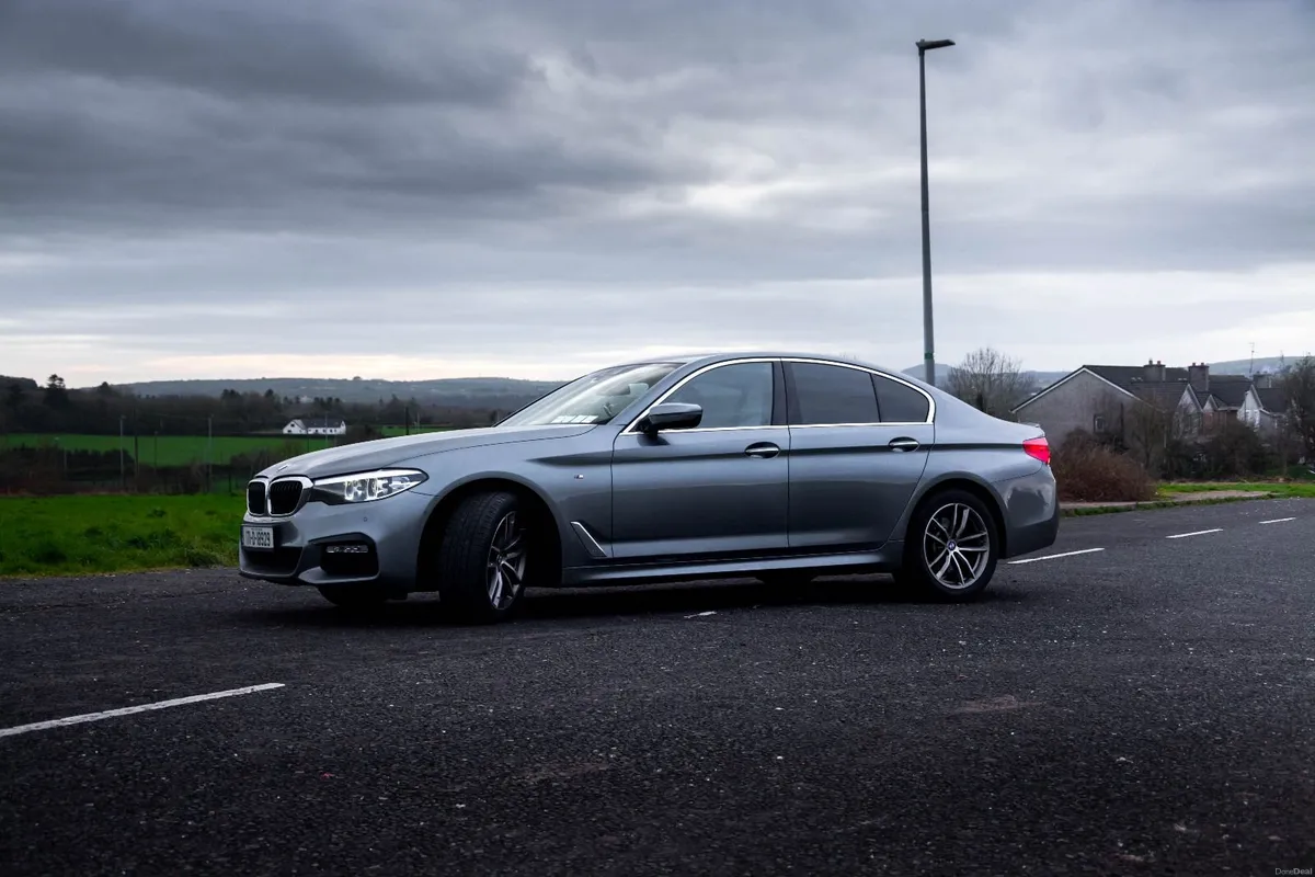 2017 BMW 520d 5-series - Image 4
