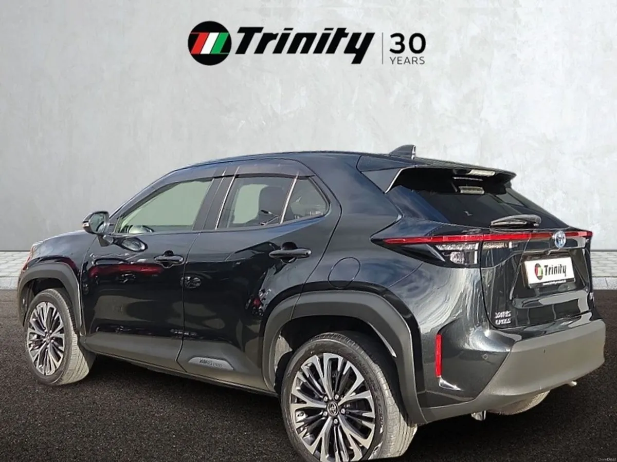 Toyota Yaris Cross ** LOW MILEAGE ** HIGH SPEC ** - Image 3