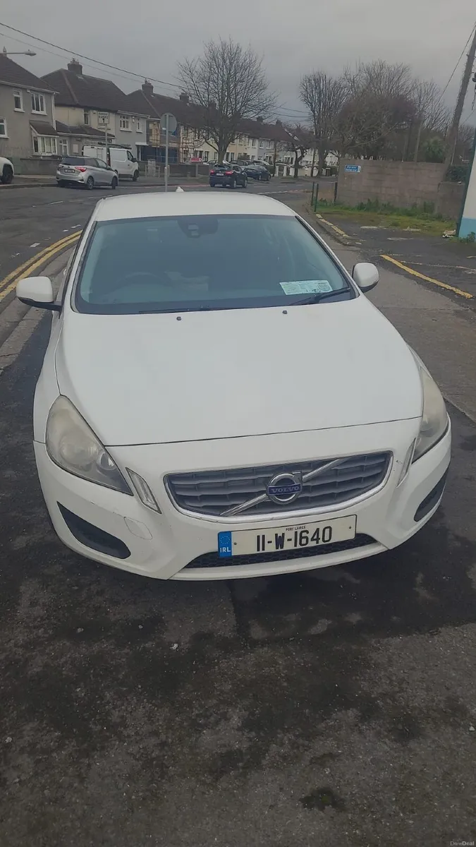 Volvo S60 2011 - Image 4