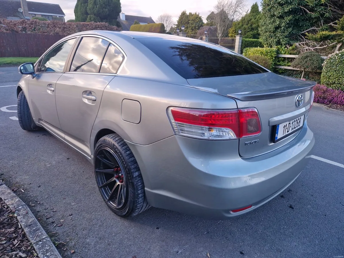 Toyota Avensis - Image 2