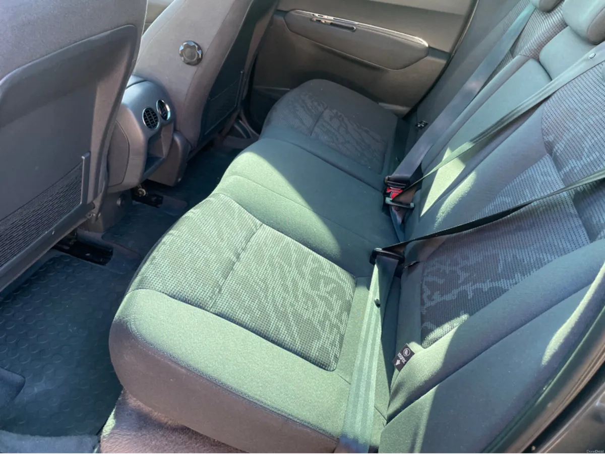 Peugeot 3008 1.6 E-HDI EGC 115BHP 5DR AUTOMATIC - Image 2