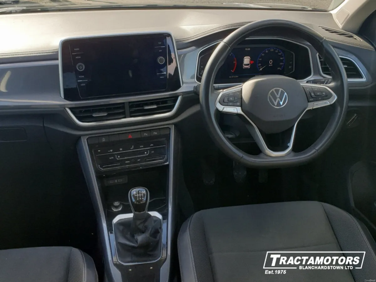 Volkswagen T-Roc STYLE 2.0 TDI MANUAL 6SPEED FWD 1 - Image 2