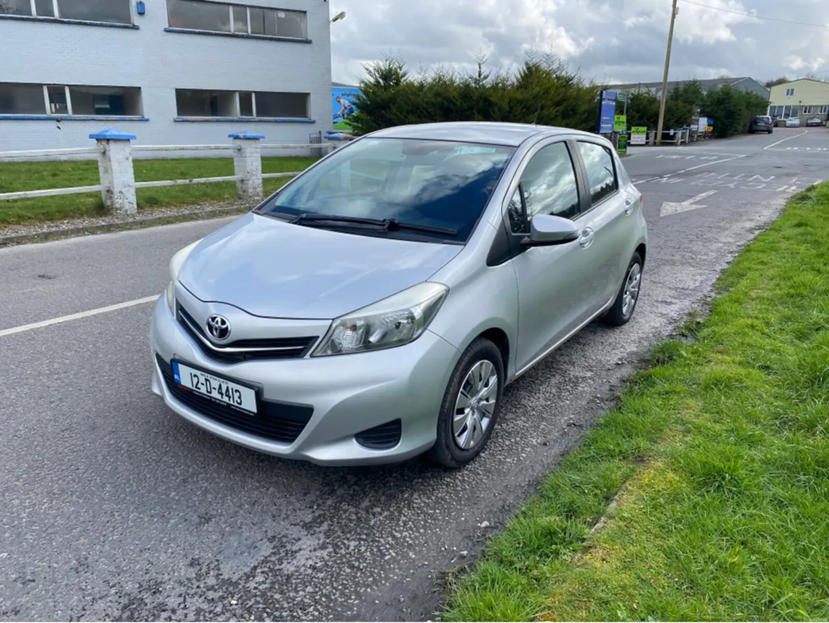 Toyota Yaris 1.0 LUNA 4DR - Image 1