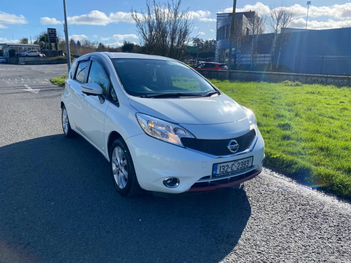 Nissan Note 1.2 SV TECH PK + FAM 4DR - Image 1