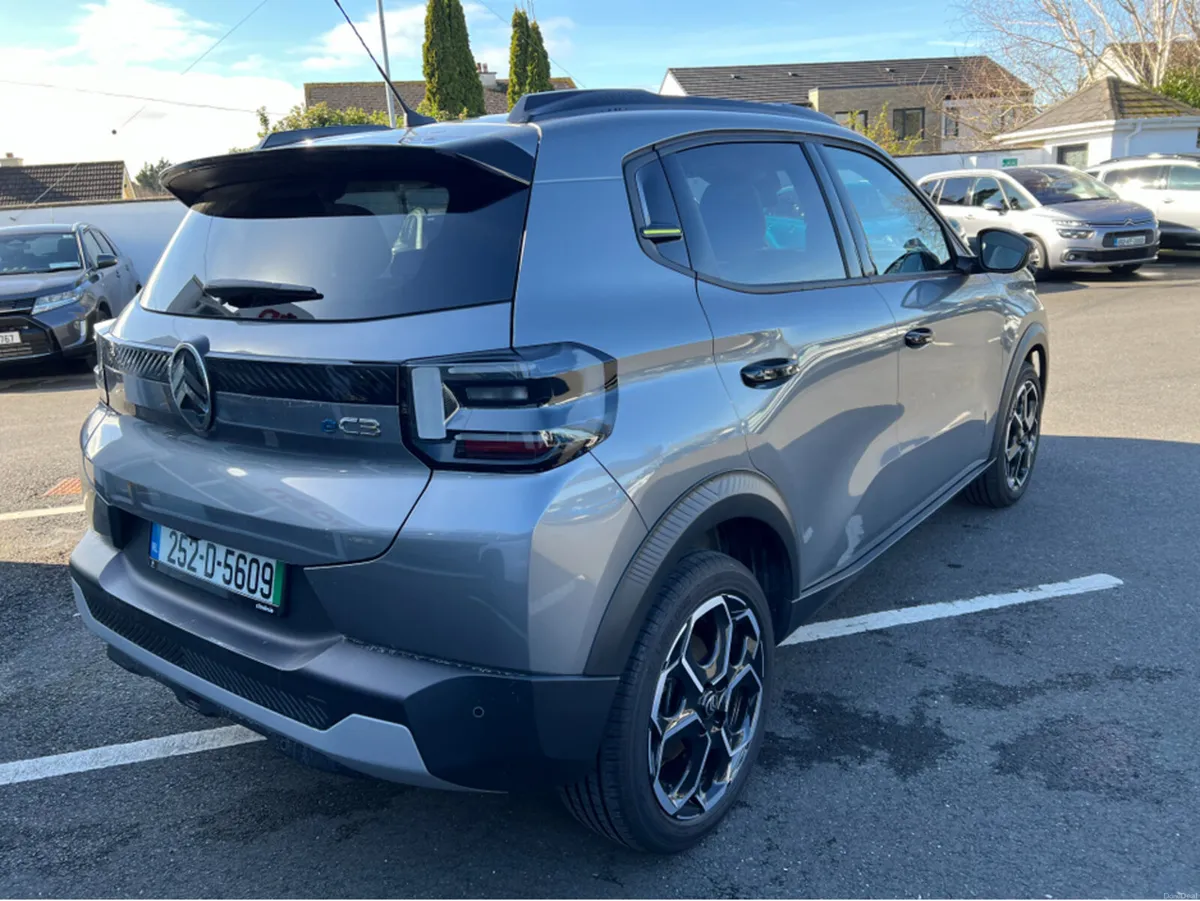 Citroen C3 MAX BEV 320 44KWH 113BHP 4DR - Image 3