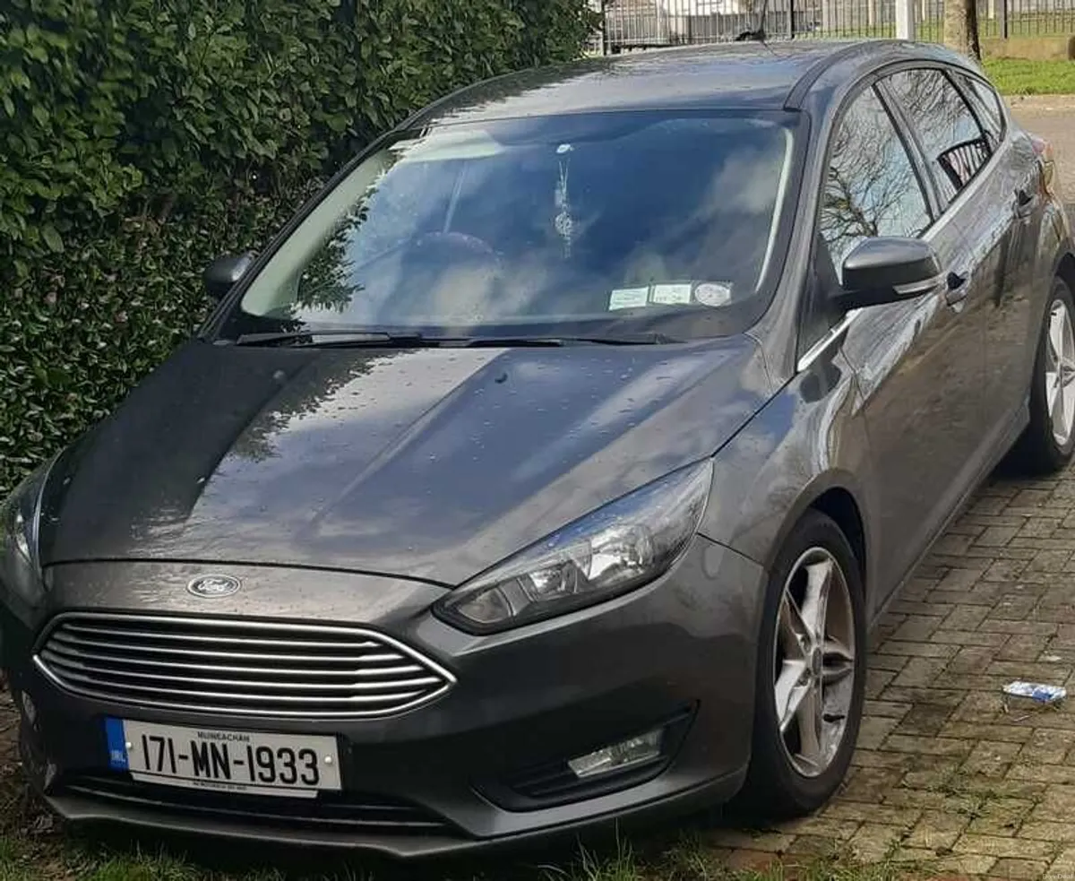 2017 Ford Focus Ecoboost ZETEC - Image 1