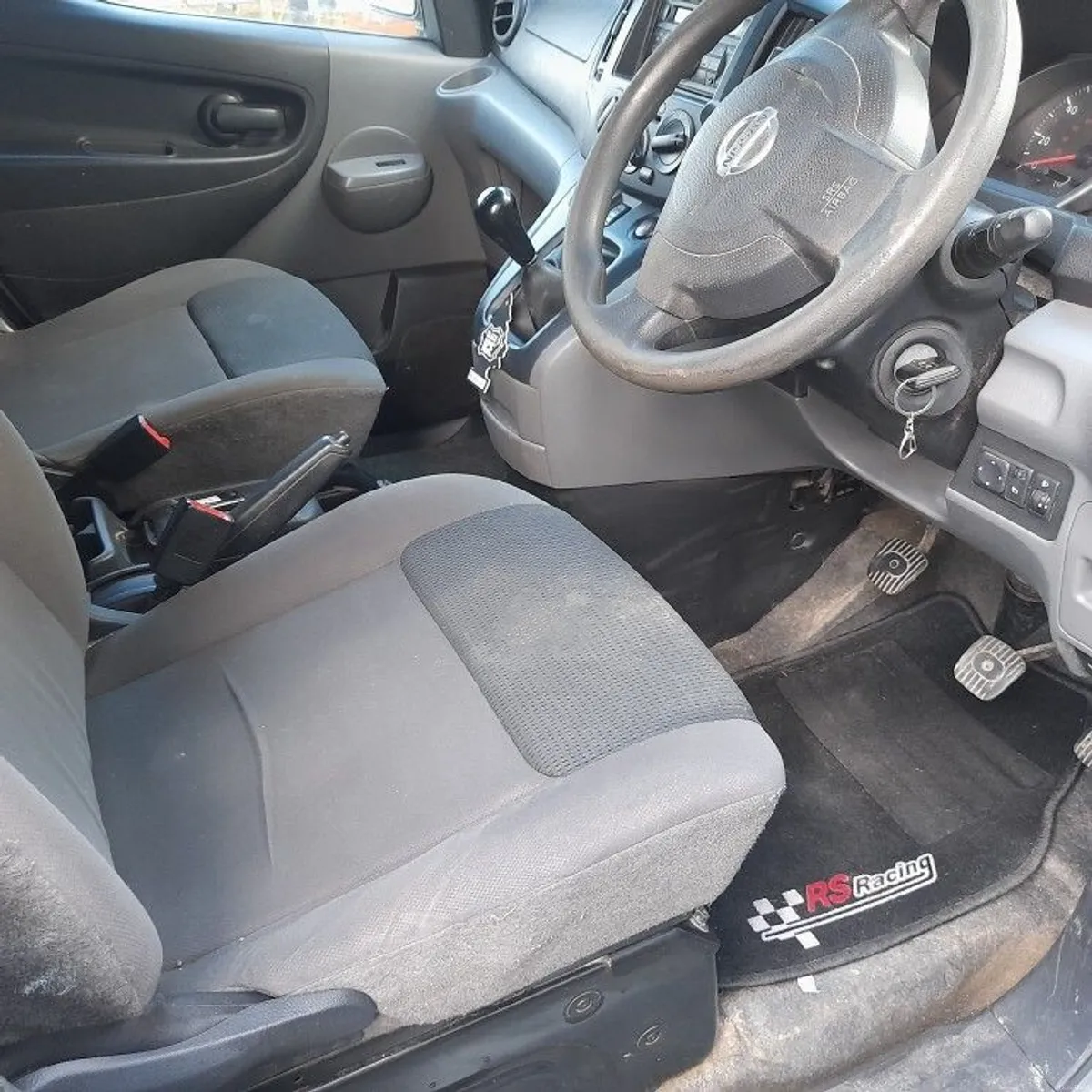 2011 Nissan Nv200 - Image 4