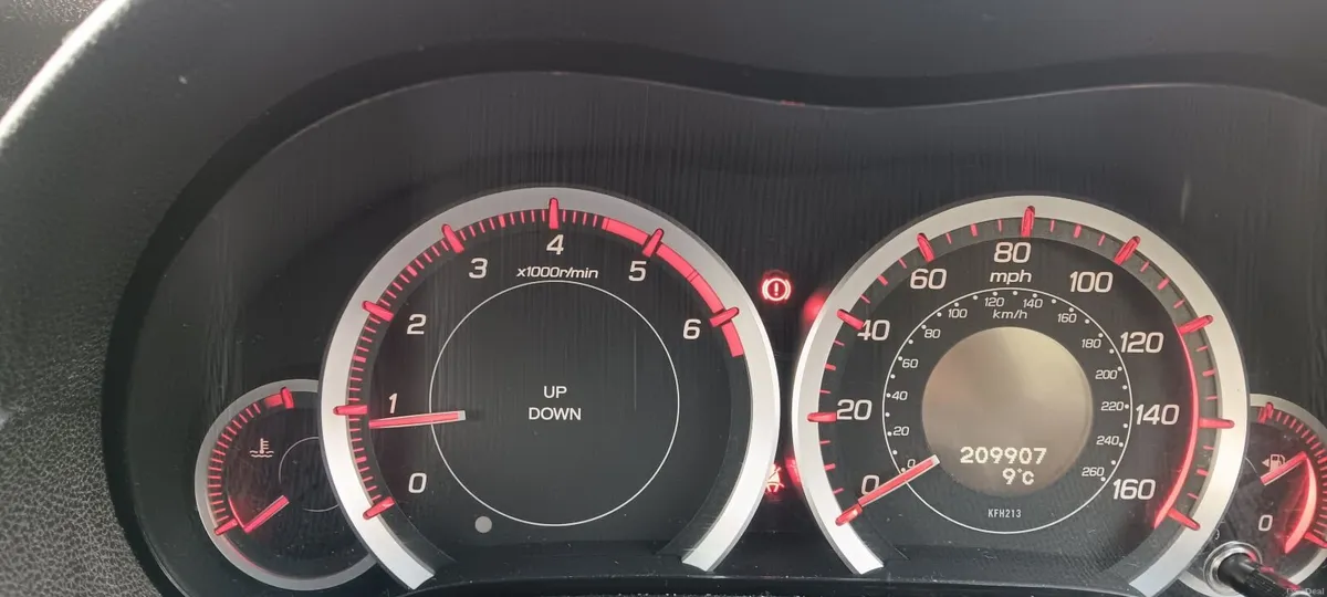 Honda Accord 2010 - Image 3