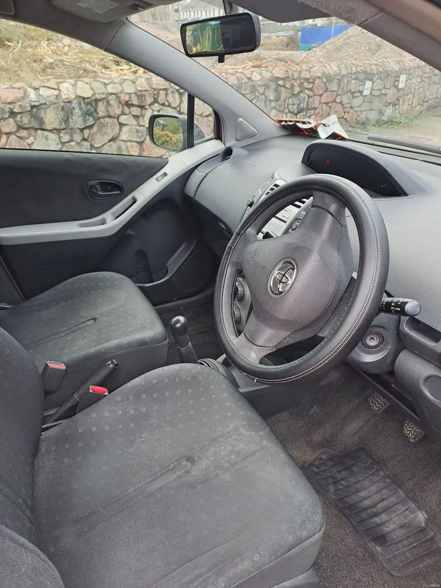 Toyota Yaris 2007 - Image 4