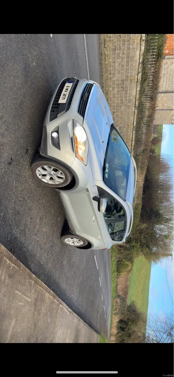 FORD KUGA - Image 4