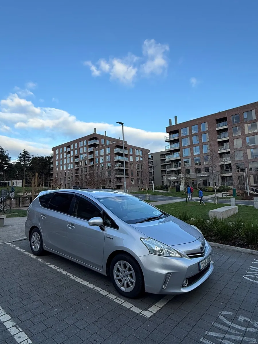 Toyota Prius 2013 - Image 1