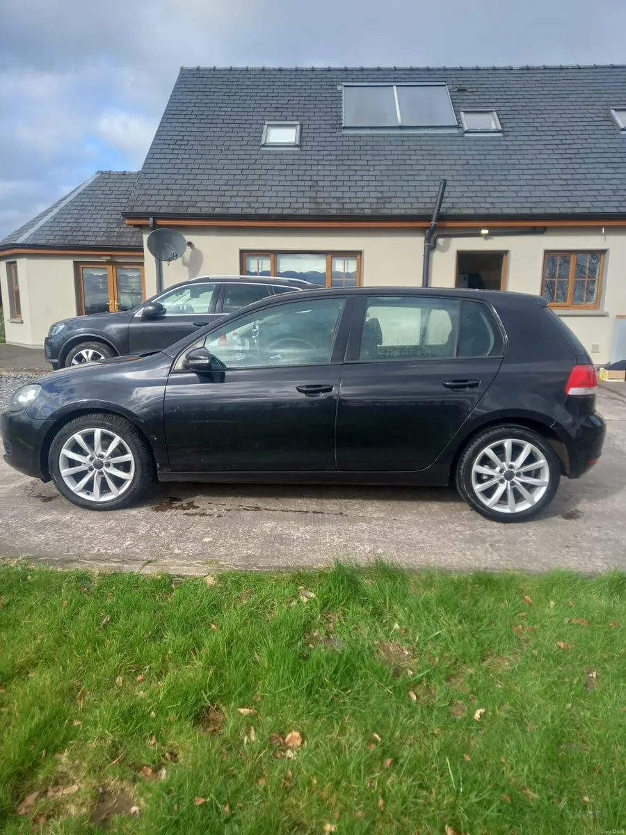 Volkswagen Golf 2010 - Image 3