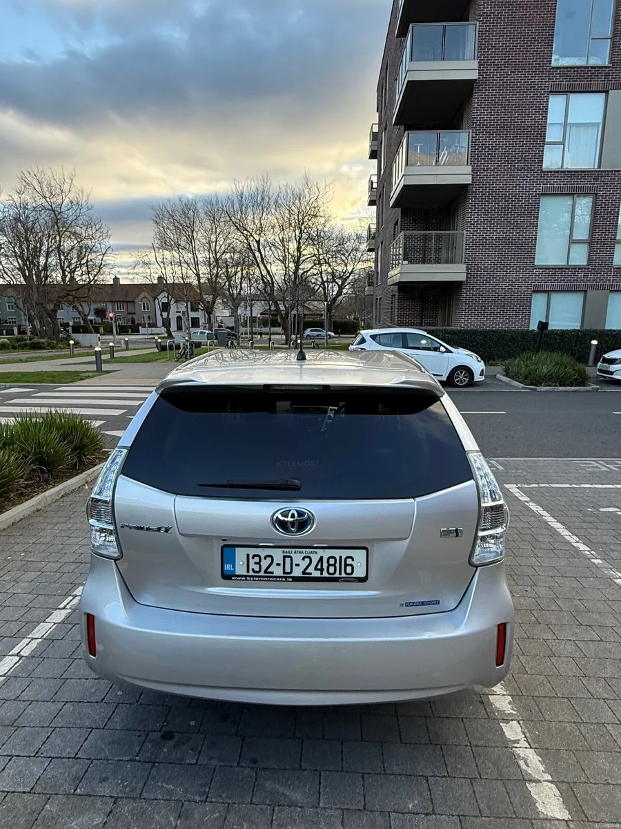 Toyota Prius 2013 - Image 4