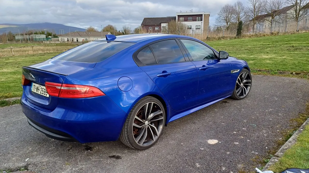 Jaguar XE R-Sport 2017 2.0L Diesel - Image 4