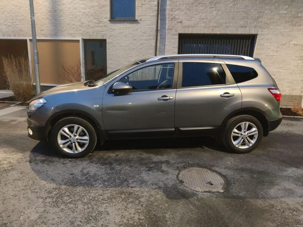 2013 Nissan Qashqai+2 - Image 4