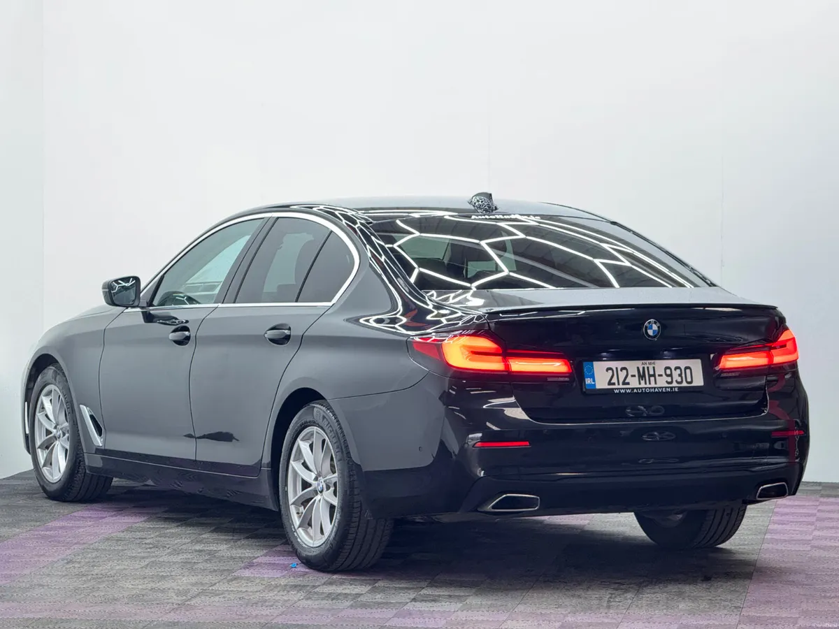 2021 BMW 5-Series 520D SE, Automatic - Image 4