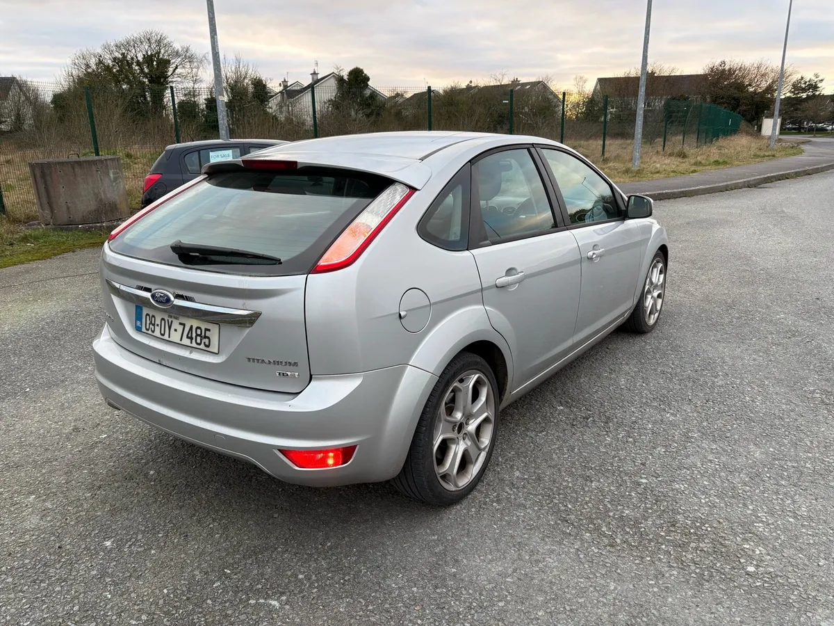 Ford Focus - Image 4