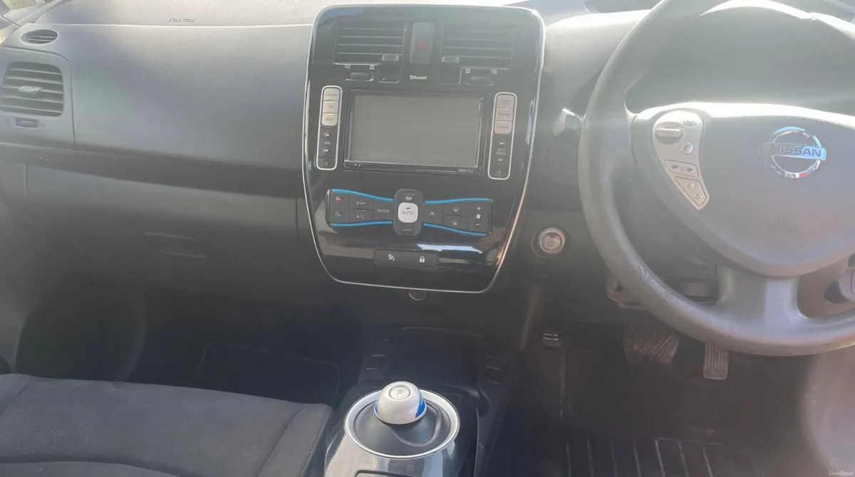 Nissan Leaf 2015 - Image 3