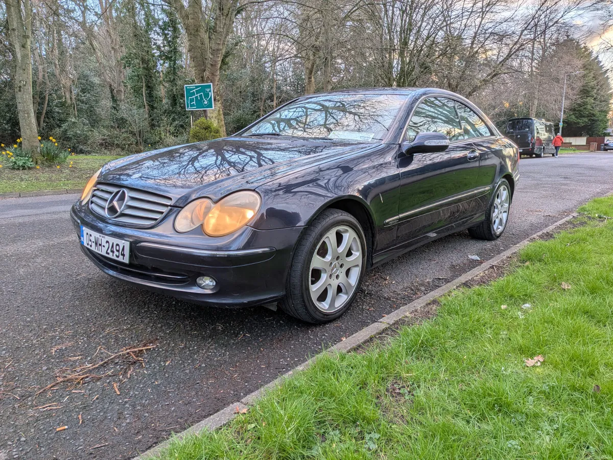 2005 Mercedes-Benz CLK ***NCT 03/27*** - Image 2