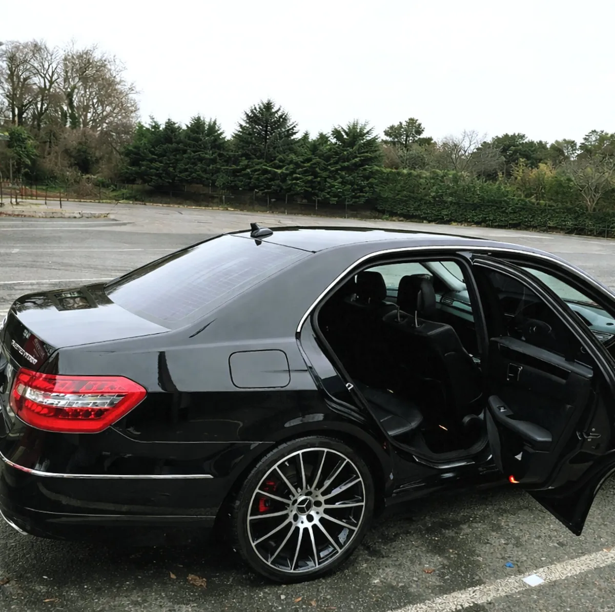 Mercedes-Benz E300 - Image 1