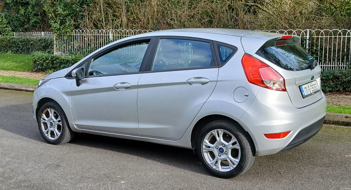 Ford Fiesta 2017 ZETEC 1.0 65bhp 5dr - FFSH - - Image 5