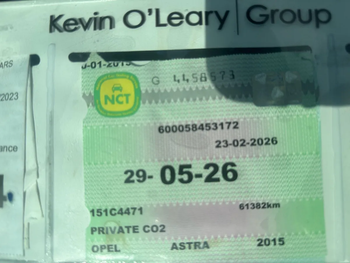 Opel Astra 2015 Petrol Very Low Mileage - Image 3