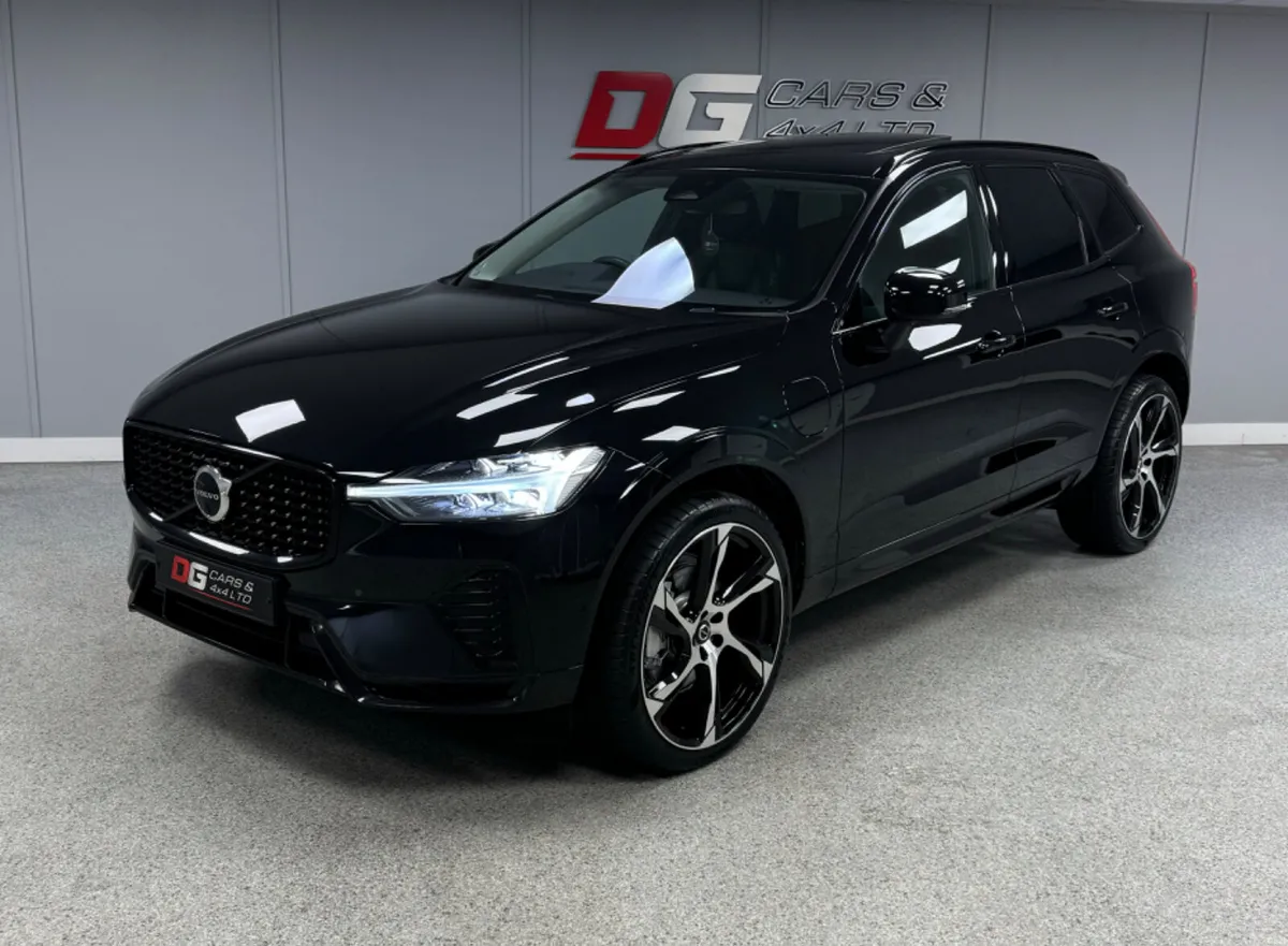 2023 Volvo XC60 2.0 T6 Recharge + Dark Automatic - Image 3