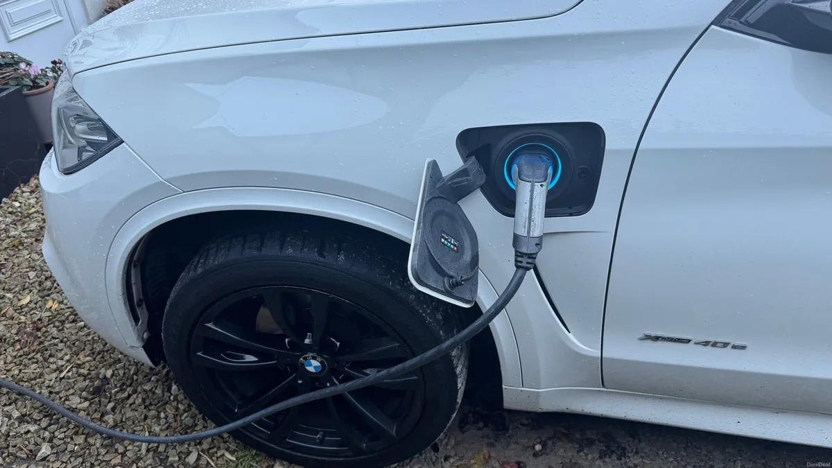 2018 BMW X5 40e M-Sport - Image 3