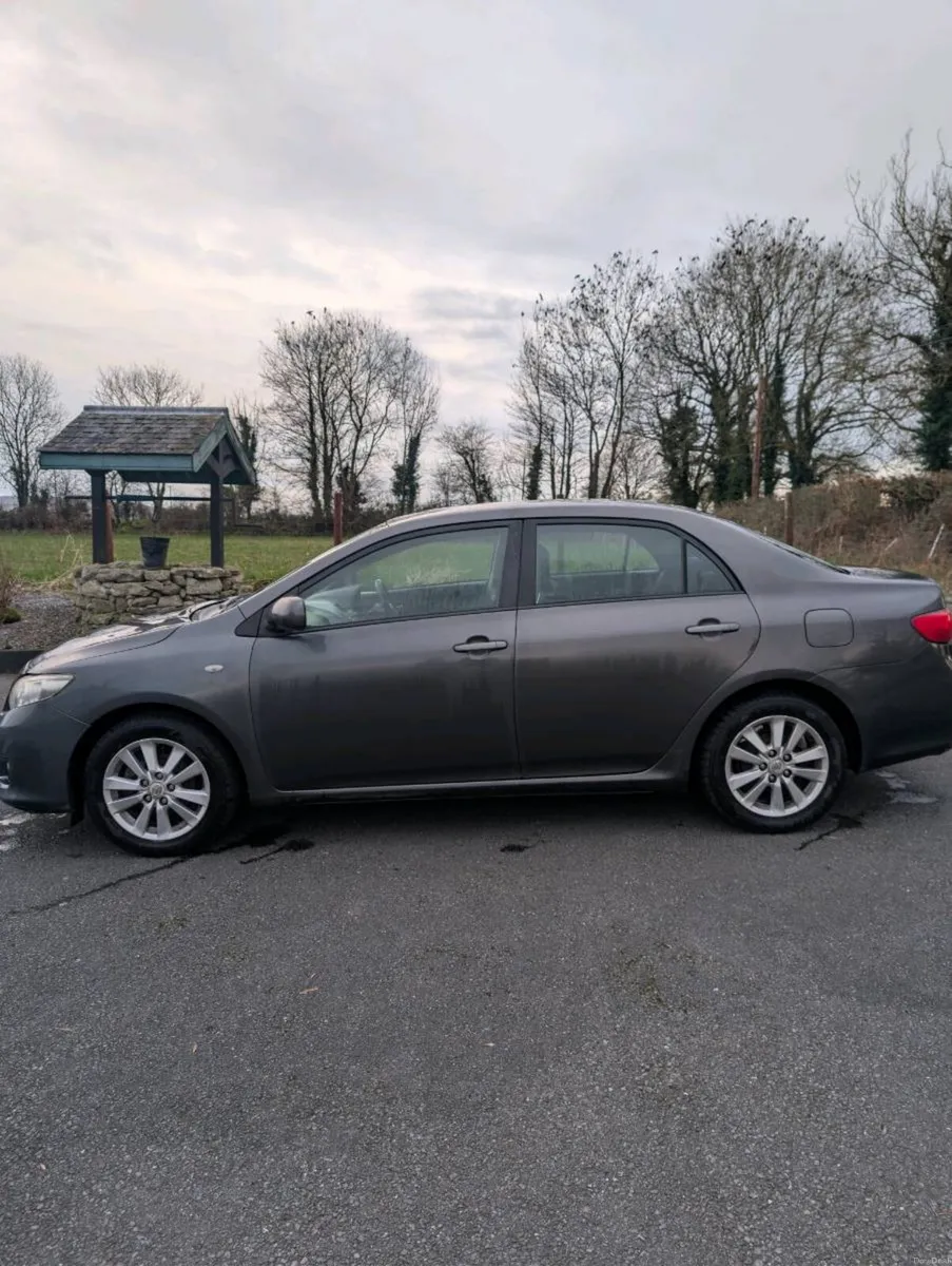 Toyota Corolla - Image 2