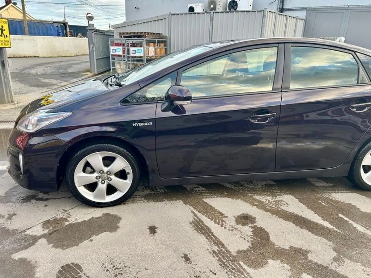 2012 Toyota Prius 1.8 Petrol Hybrid - Image 2