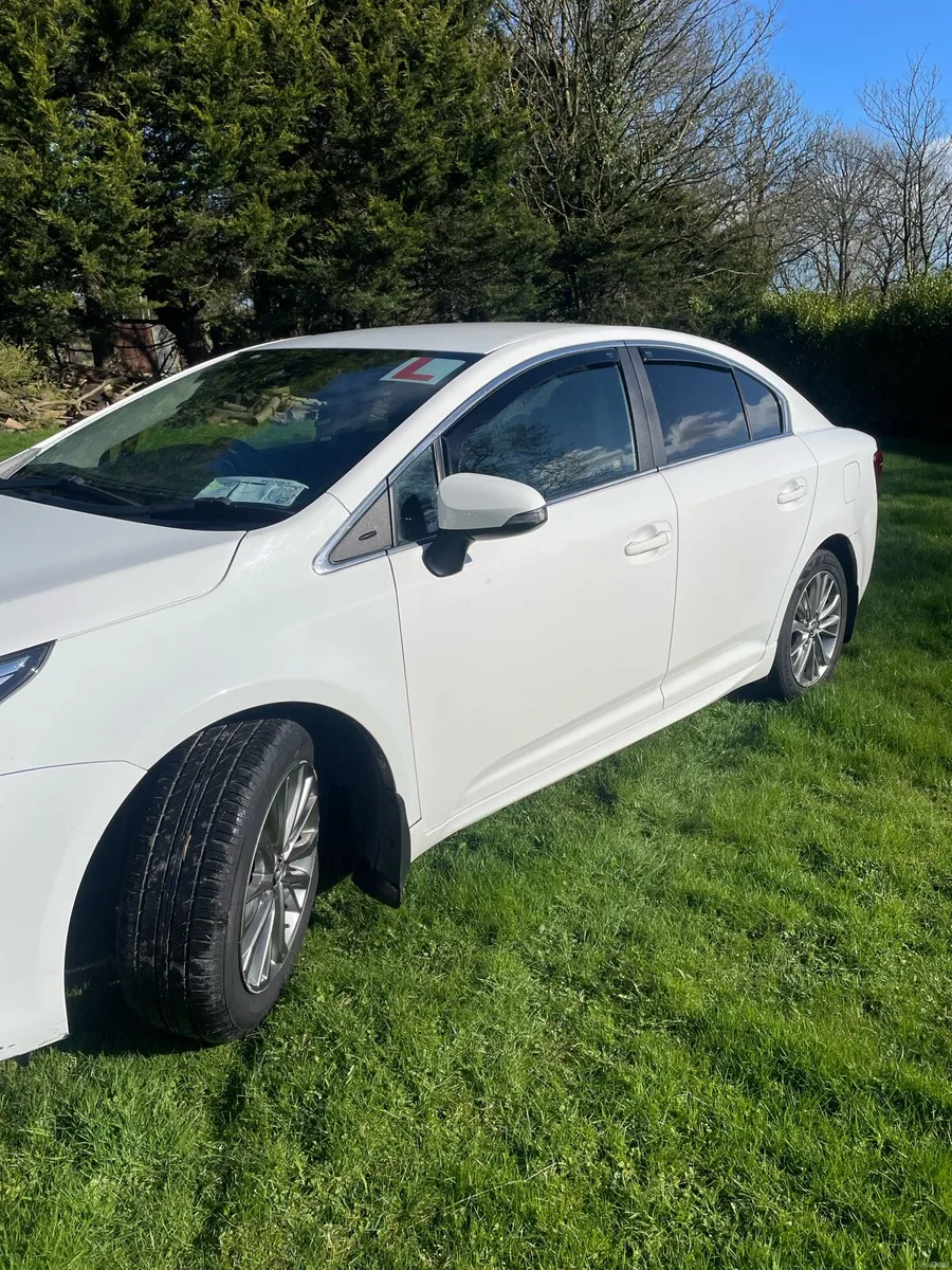 Toyota avensis 1.6d4d - Image 2