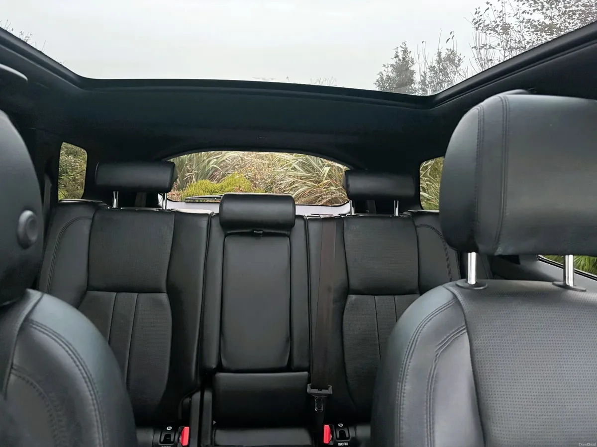 Land Rover Discovery Sport 2019 - Image 6